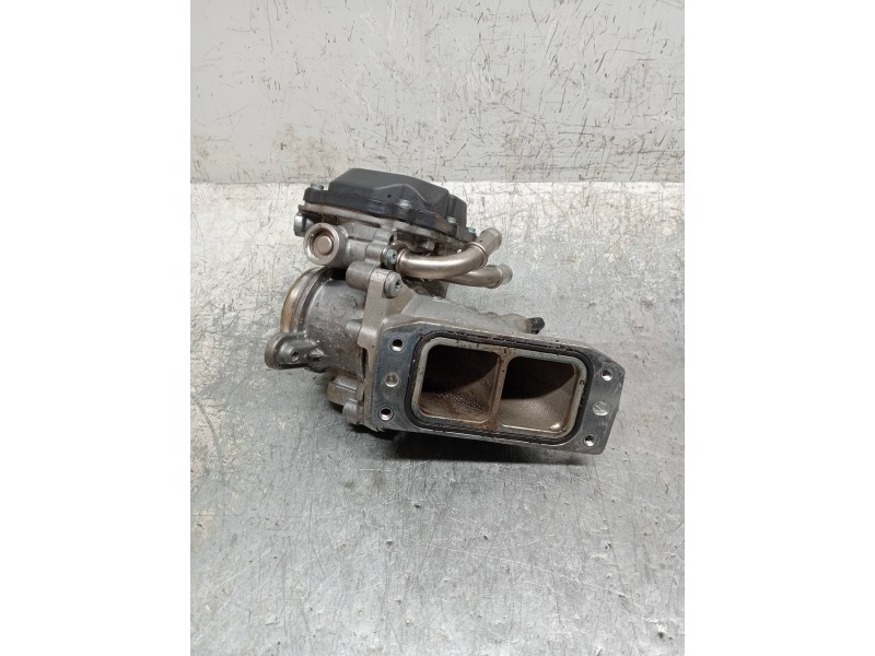 Recambio de caja mariposa para audi a4 avant (8w5) advanced edition referencia OEM IAM 04L128063T A2C94859900 04L128637B