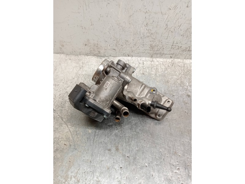 Recambio de caja mariposa para audi a4 avant (8w5) advanced edition referencia OEM IAM 04L128063T A2C94859900 04L128637B