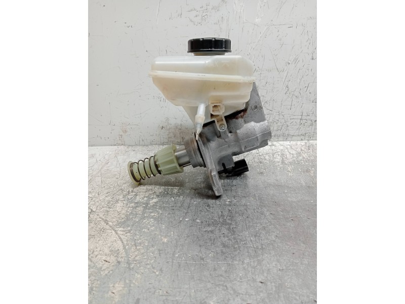 Recambio de bomba freno para audi a4 avant (8w5) advanced edition referencia OEM IAM 8W0611301  