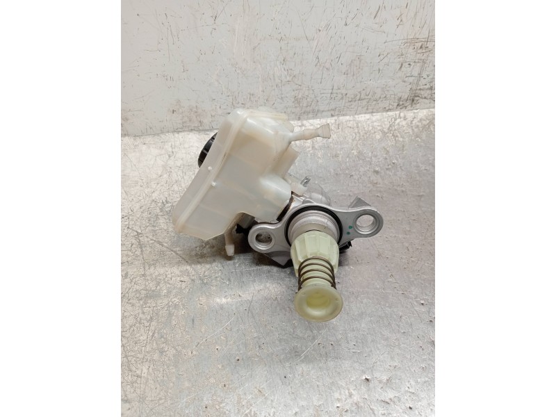 Recambio de bomba freno para audi a4 avant (8w5) advanced edition referencia OEM IAM 8W0611301  