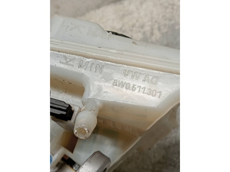 Recambio de bomba freno para audi a4 avant (8w5) advanced edition referencia OEM IAM 8W0611301  