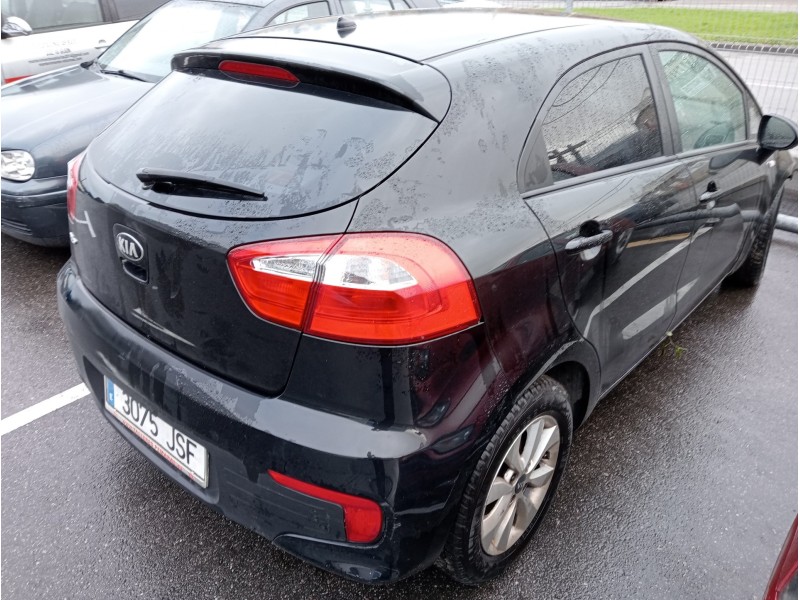 kia rio (yb) del año 2016