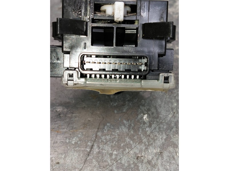 Recambio de mando luces para mitsubishi colt berlina 5 (z30a) 1.1 cat referencia OEM IAM Z272685520  