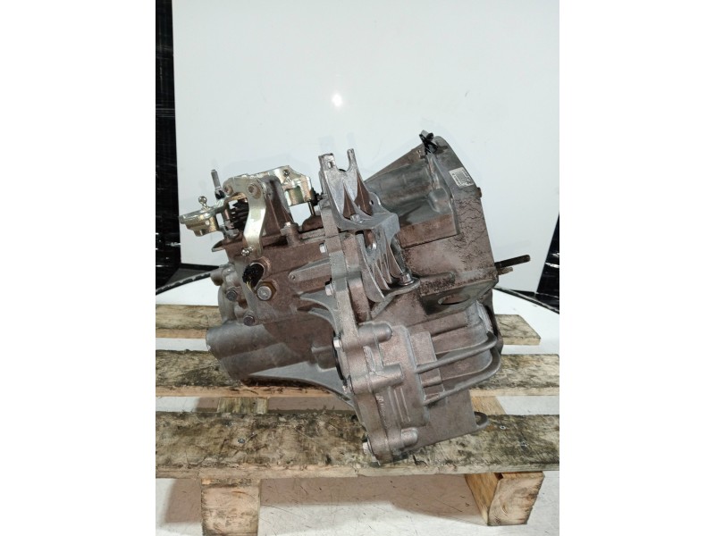 Recambio de caja cambios para renault megane ii berlina 5p business referencia OEM IAM ND0008 A085304 6V