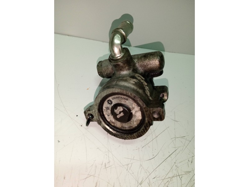 Recambio de bomba direccion para jeep cherokee (j) 2.5 td adventure referencia OEM IAM 52088582AB 260776557 