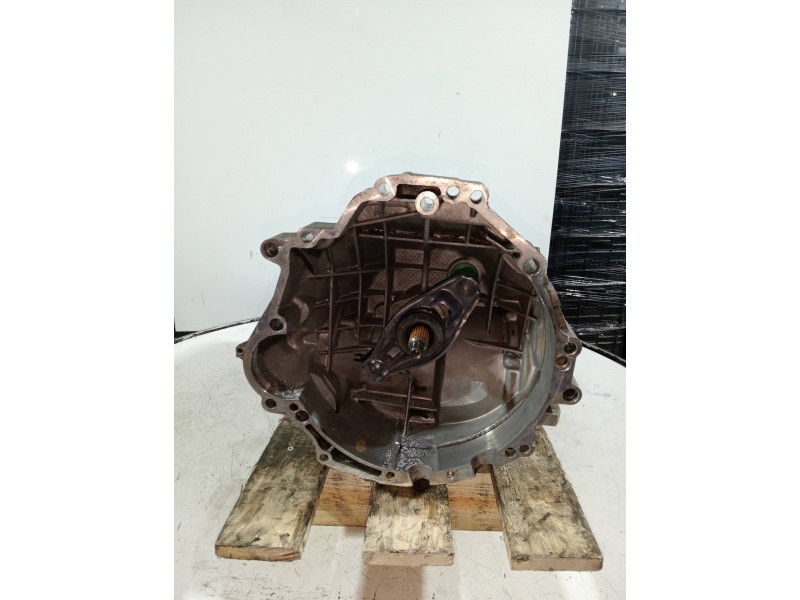 Recambio de caja cambios para audi a6 berlina (4f2) referencia OEM IAM GYX 02761 14 25046 6V
