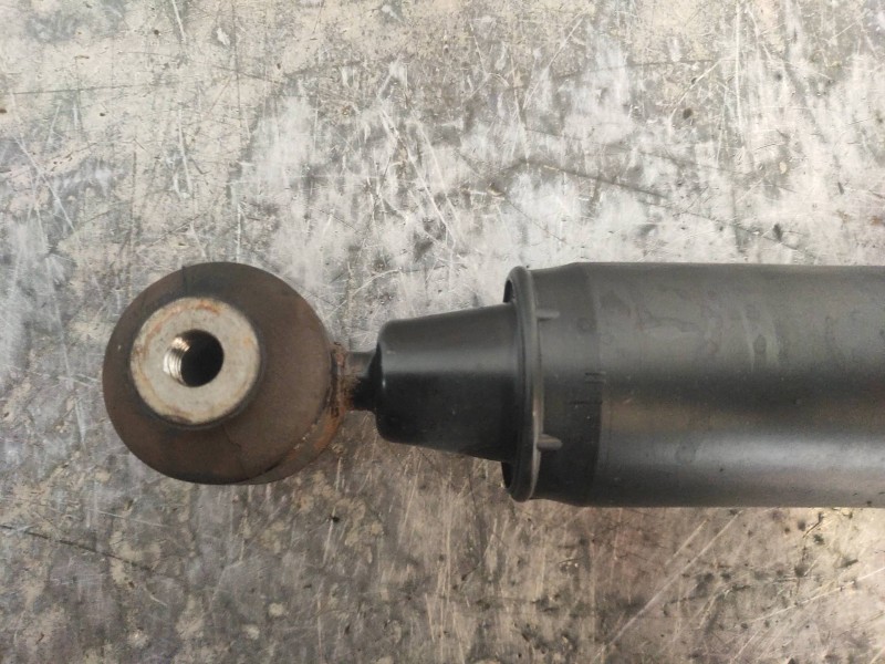 Recambio de amortiguador trasero izquierdo para citroen c3 picasso live edition referencia OEM IAM 9810638780  