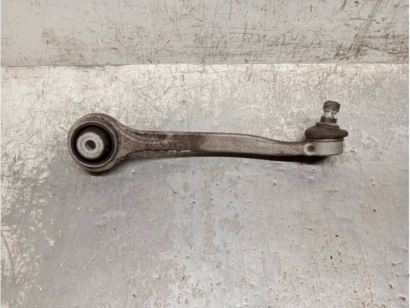 Recambio de brazo suspension superior delantero derecho para audi a4 avant (8w5) advanced edition referencia OEM IAM   