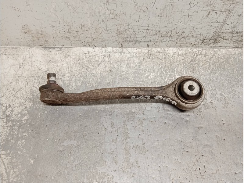 Recambio de brazo suspension superior delantero derecho para audi a4 avant (8w5) advanced edition referencia OEM IAM   