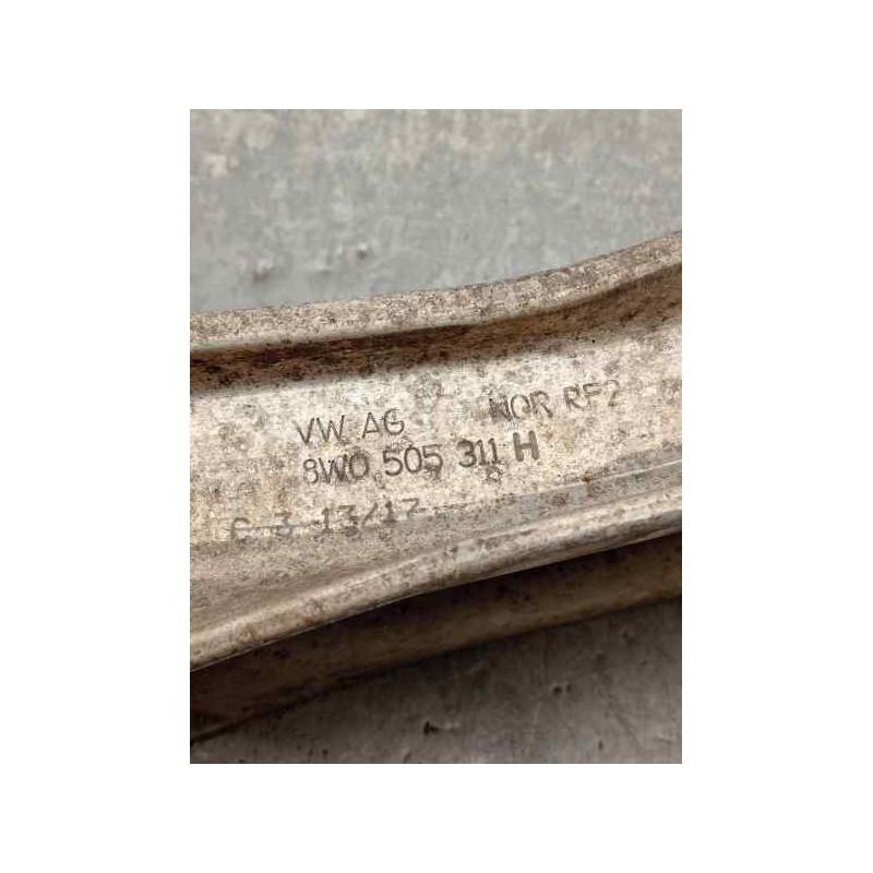 Recambio de brazo suspension inferior trasero izquierdo para audi a4 avant (8w5) advanced edition referencia OEM IAM 8W0505311H 