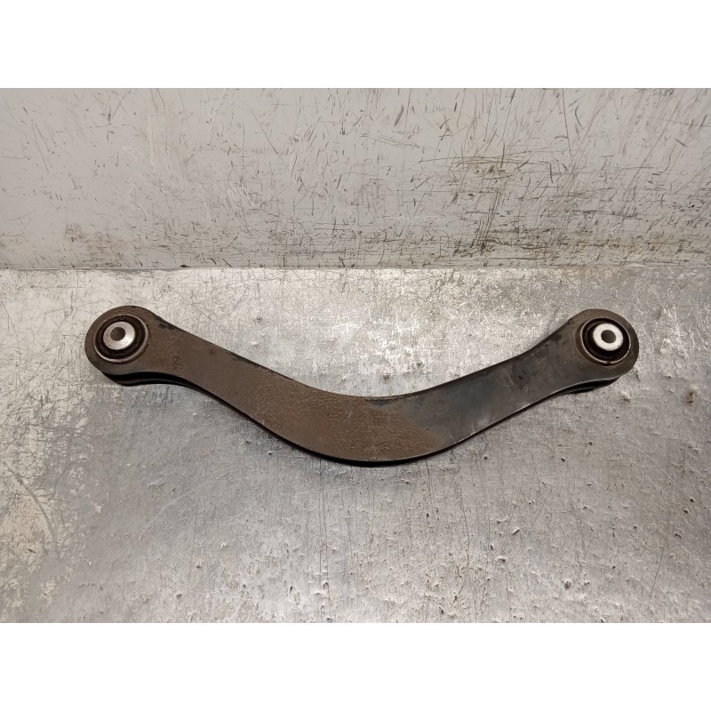 Recambio de brazo suspension superior trasero derecho para audi a4 avant (8w5) advanced edition referencia OEM IAM 8W0505371E 8W