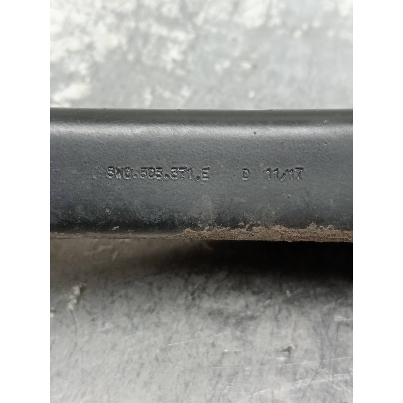 Recambio de brazo suspension superior trasero derecho para audi a4 avant (8w5) advanced edition referencia OEM IAM 8W0505371E 8W