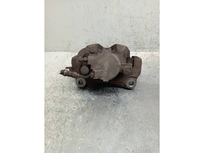 Recambio de pinza freno delantera derecha para audi a4 avant (8w5) advanced edition referencia OEM IAM   