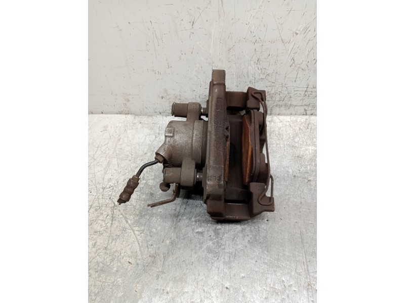 Recambio de pinza freno delantera derecha para audi a4 avant (8w5) advanced edition referencia OEM IAM   