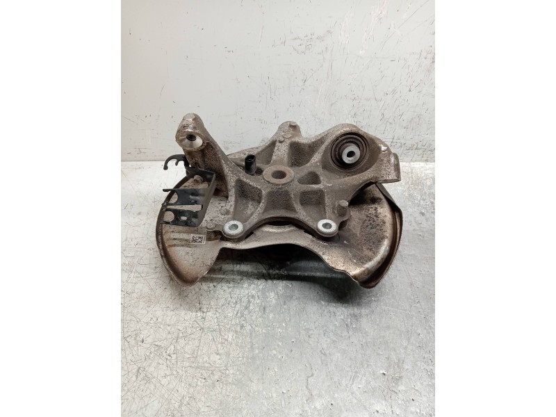 Recambio de mangueta trasera derecha para audi a4 avant (8w5) advanced edition referencia OEM IAM   