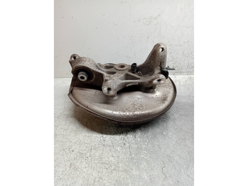 Recambio de mangueta trasera derecha para audi a4 avant (8w5) advanced edition referencia OEM IAM   