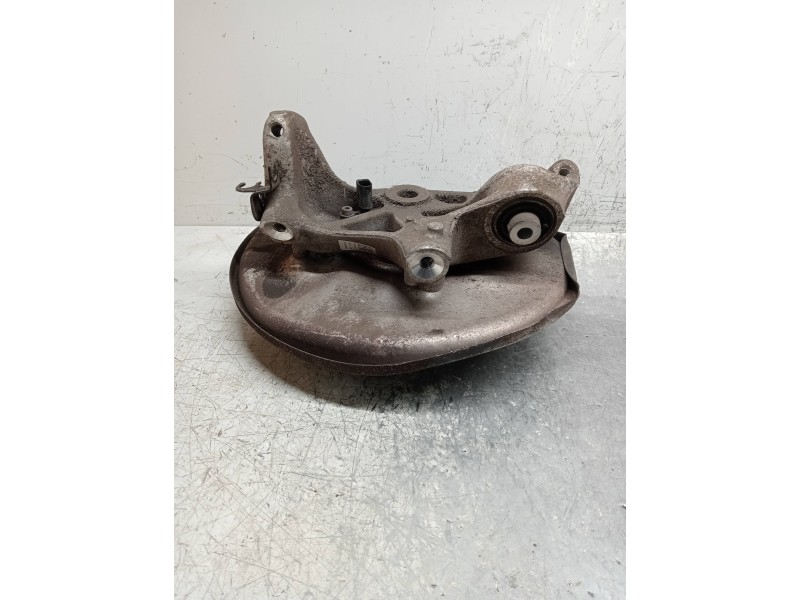 Recambio de mangueta trasera izquierda para audi a4 avant (8w5) advanced edition referencia OEM IAM   