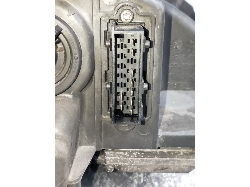 Recambio de faro izquierdo para peugeot 407 coupe básico referencia OEM IAM 5DF00870450 5DV00900000 