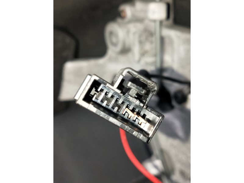 Recambio de volante para peugeot 407 coupe básico referencia OEM IAM   