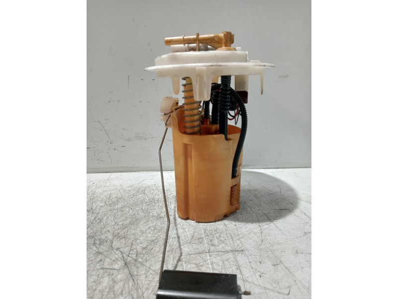 Recambio de bomba combustible para peugeot 407 coupe básico referencia OEM IAM 9647084180 0973630990104 