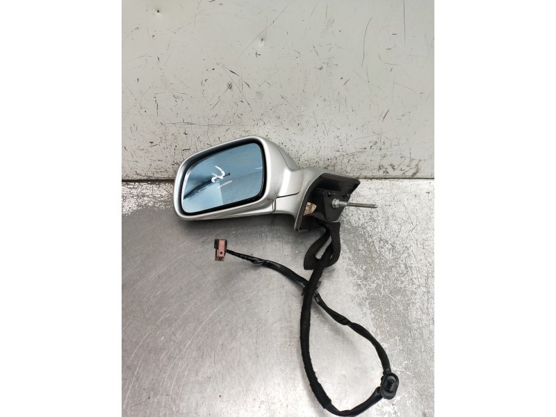Recambio de retrovisor izquierdo para peugeot 407 coupe básico referencia OEM IAM ELÉCTRICO 1 ENCHUFE 9 CABLES