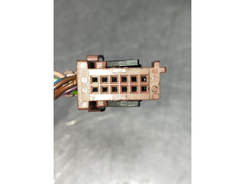 Recambio de retrovisor izquierdo para peugeot 407 coupe básico referencia OEM IAM ELÉCTRICO 1 ENCHUFE 9 CABLES