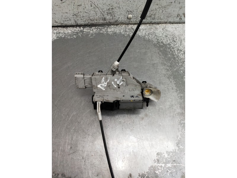 Recambio de motor cierre centralizado delantero izquierdo para peugeot 407 coupe básico referencia OEM IAM 9681332980 40517145 