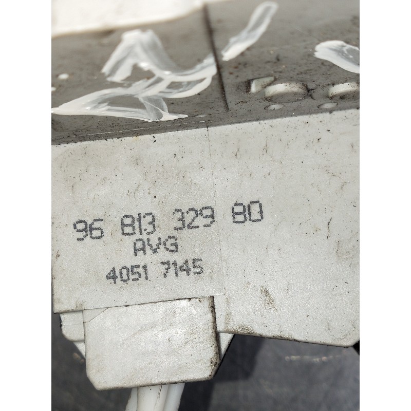 Recambio de motor cierre centralizado delantero izquierdo para peugeot 407 coupe básico referencia OEM IAM 9681332980 40517145 