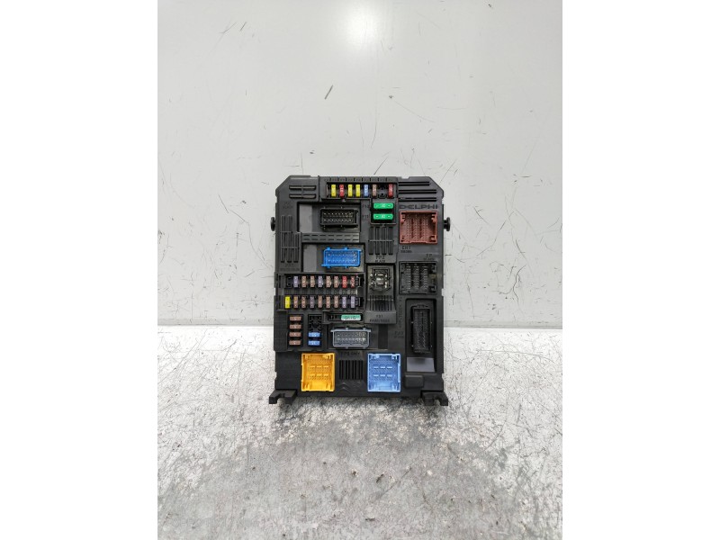 Recambio de caja reles / fusibles para citroen c3 aircross feel referencia OEM IAM 981985128001 0351960402 28550129