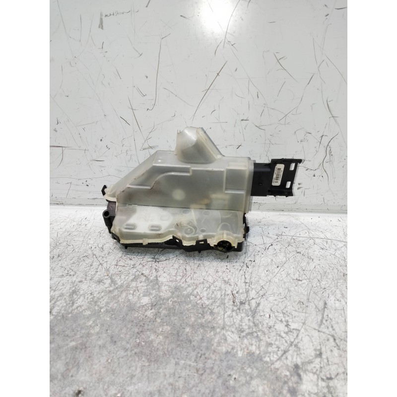 Recambio de motor cierre centralizado delantero derecho para citroen c3 aircross feel referencia OEM IAM 266779 5059A1352K6 5P