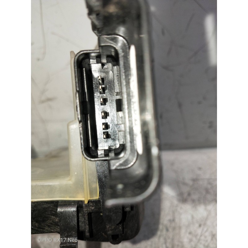 Recambio de motor cierre centralizado delantero derecho para citroen c3 aircross feel referencia OEM IAM 266779 5059A1352K6 5P