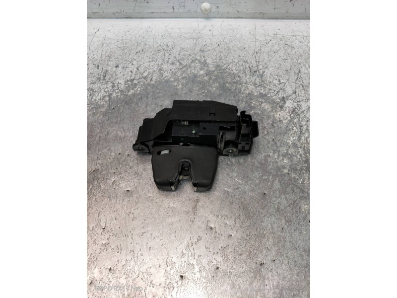 Recambio de motor cierre centralizado porton para citroen c3 aircross feel referencia OEM IAM 3644675 2201191224 5P