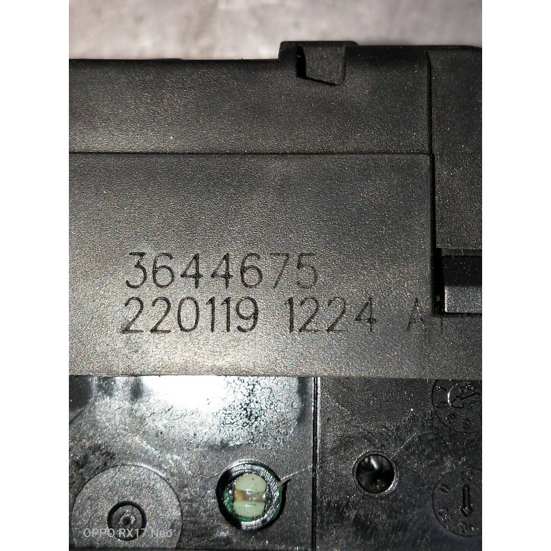 Recambio de motor cierre centralizado porton para citroen c3 aircross feel referencia OEM IAM 3644675 2201191224 5P