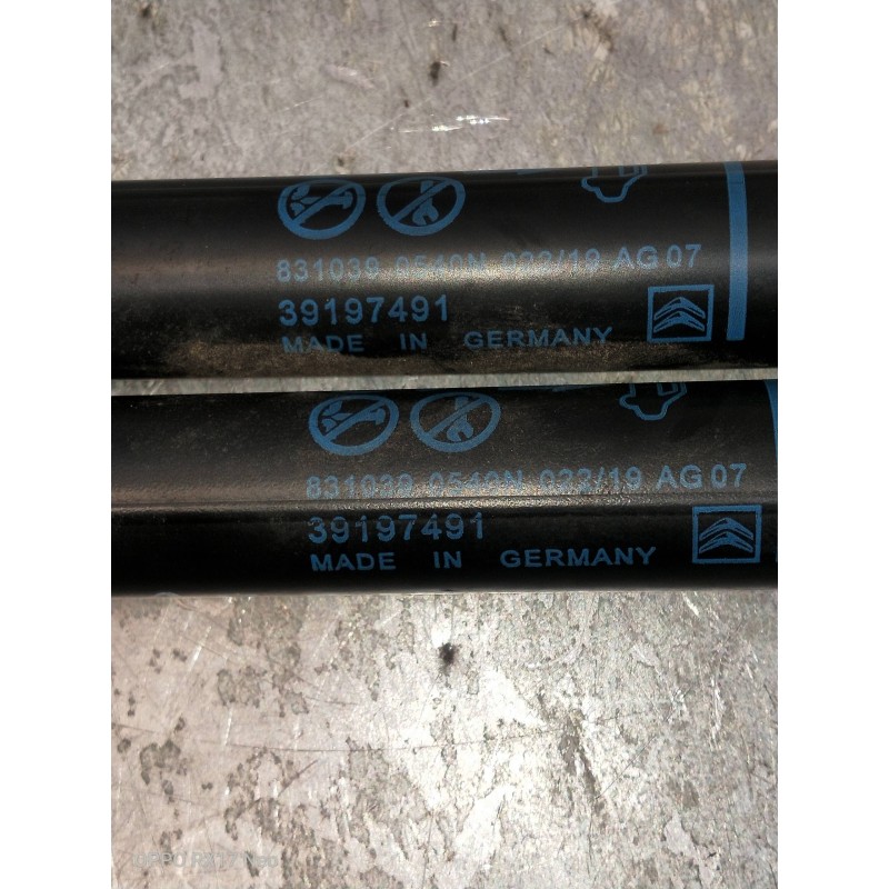 Recambio de amortiguadores maletero / porton para citroen c3 aircross feel referencia OEM IAM 8310390540N 39197491 
