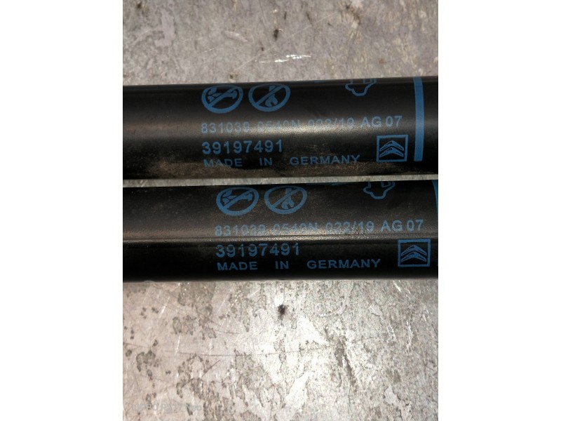 Recambio de amortiguadores maletero / porton para citroen c3 aircross feel referencia OEM IAM 8310390540N 39197491 