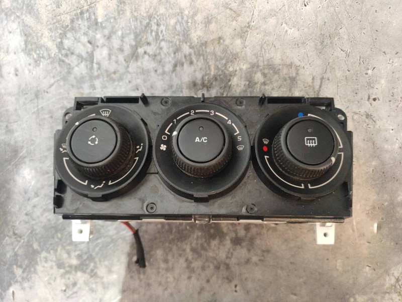 Recambio de mando calefaccion / aire acondicionado para citroen c3 picasso live edition referencia OEM IAM T1001394S 69940006 