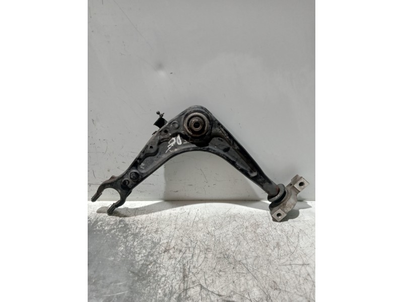 Recambio de brazo suspension inferior delantero derecho para peugeot 407 coupe básico referencia OEM IAM   