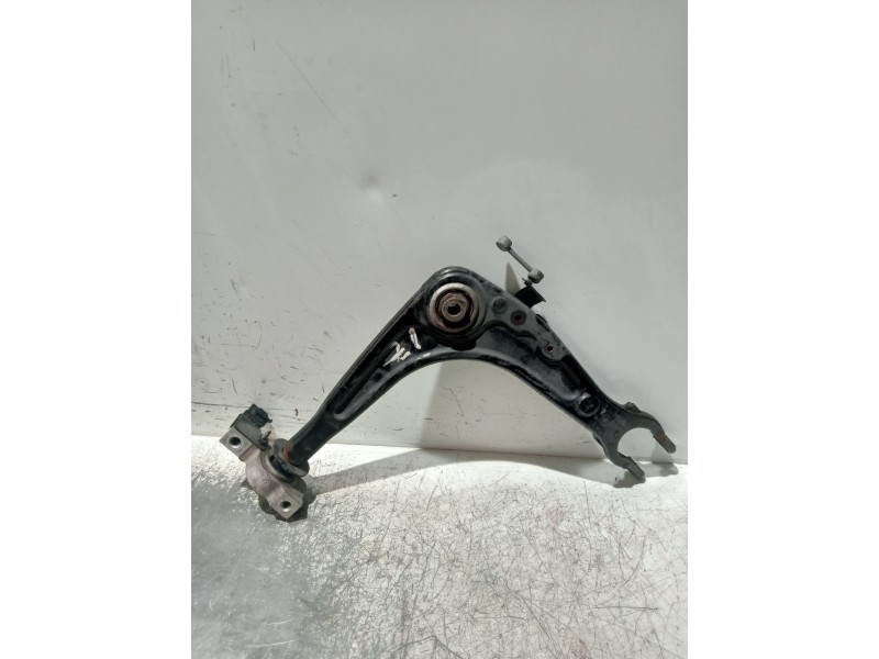 Recambio de brazo suspension inferior delantero izquierdo para peugeot 407 coupe básico referencia OEM IAM   