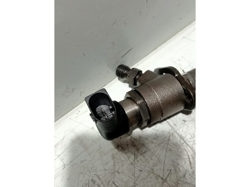 Recambio de inyector para peugeot 407 coupe básico referencia OEM IAM 5U3Q9K546AA  