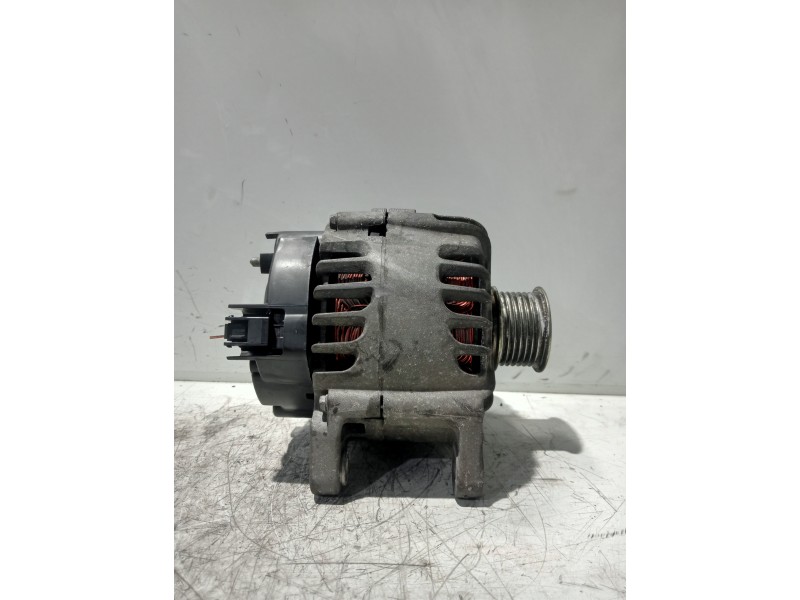 Recambio de alternador para renault megane iii sport tourer dynamique referencia OEM IAM 8200757870A TG12C062 2605419B