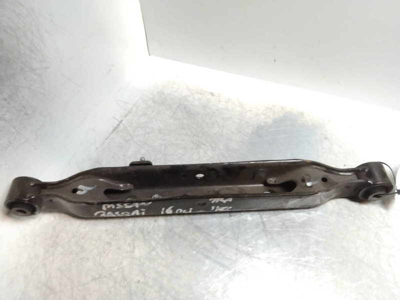 Recambio de brazo suspension superior trasero derecho para nissan qashqai (j11) tekna referencia OEM IAM   