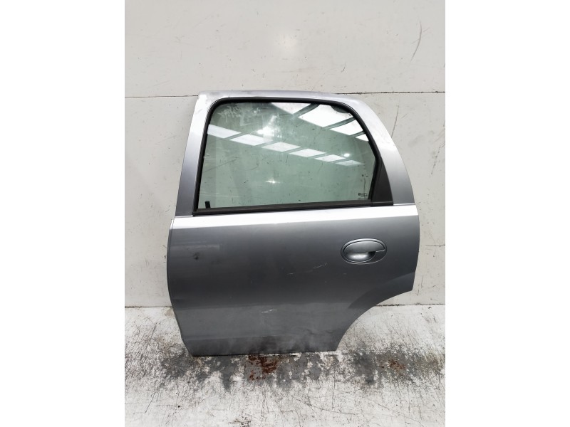 Recambio de puerta trasera izquierda para opel corsa c cosmo referencia OEM IAM   5P
