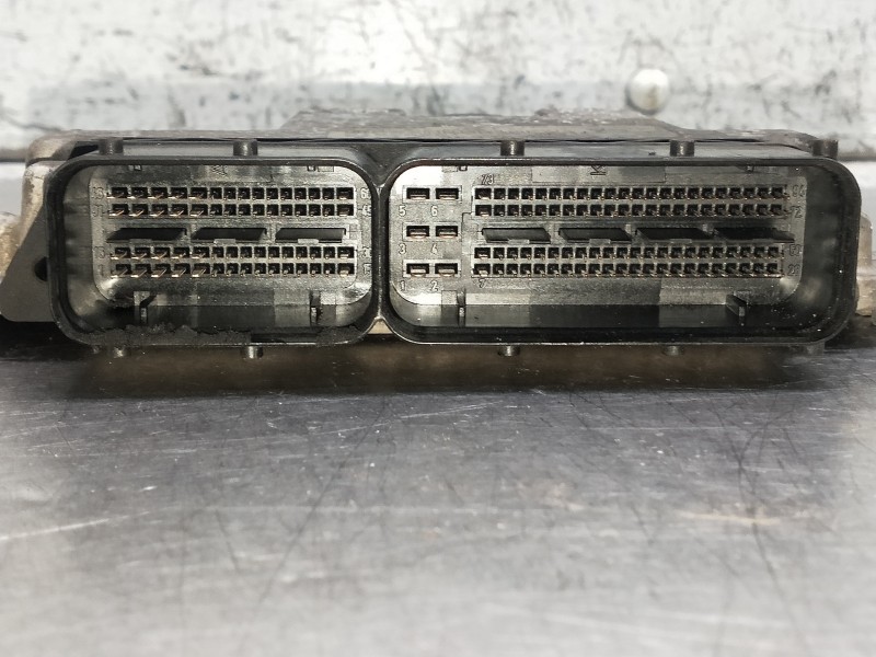 Recambio de centralita motor uce para alfa romeo gt (125) 1.9 jtd 16v m-jet impression (10.2006) referencia OEM IAM 0281012883 5