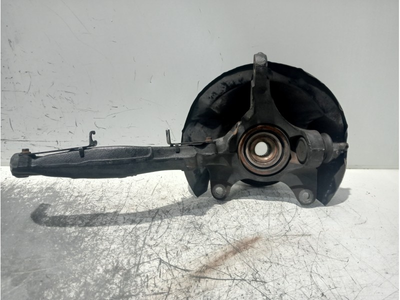 Recambio de mangueta delantera derecha para mg rover serie 45 (rt) classic (4-ptas.) referencia OEM IAM   