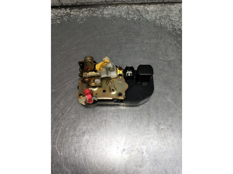 Recambio de motor cierre centralizado trasero izquierdo para jeep gr. cherokee (wh) referencia OEM IAM   