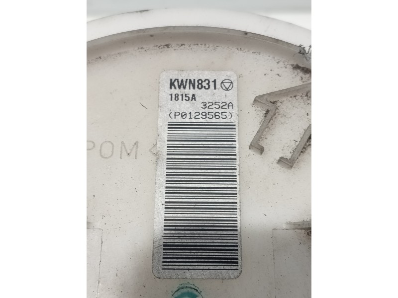 Recambio de bomba combustible para ford fiesta (cbk) referencia OEM IAM KWN831  