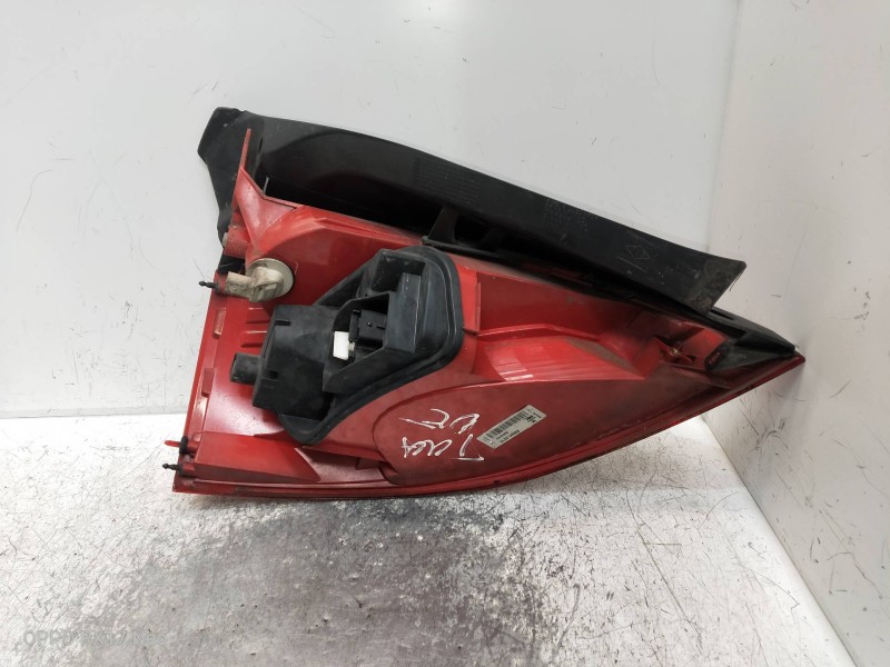 Recambio de piloto trasero izquierdo para renault megane ii berlina 5p business referencia OEM IAM 8200413216 89038182 