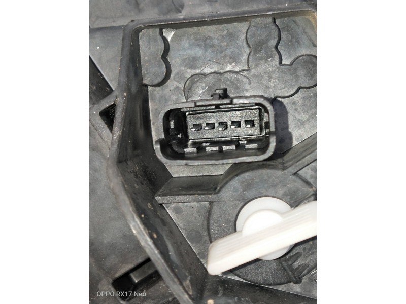 Recambio de piloto trasero izquierdo para renault megane ii berlina 5p business referencia OEM IAM 8200413216 89038182 