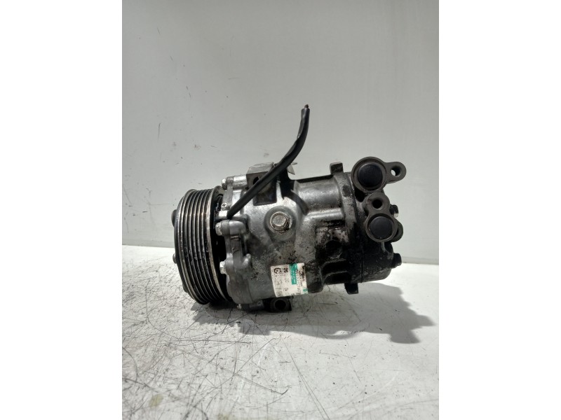 Recambio de compresor aire acondicionado para opel corsa c cosmo referencia OEM IAM 13197538  