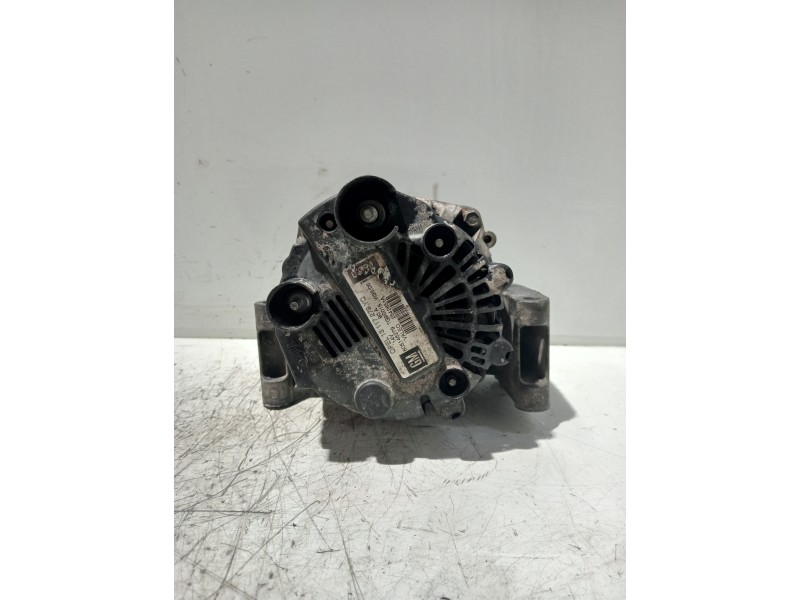 Recambio de alternador para opel corsa c cosmo referencia OEM IAM 13117279YQ G9S015 2542851A